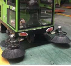 山東電動(dòng)掃路車與吸塵車常見(jiàn)故障及解決方法詳解